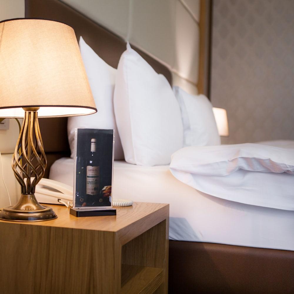 ホテル Wyndham バクー エクステリア 写真