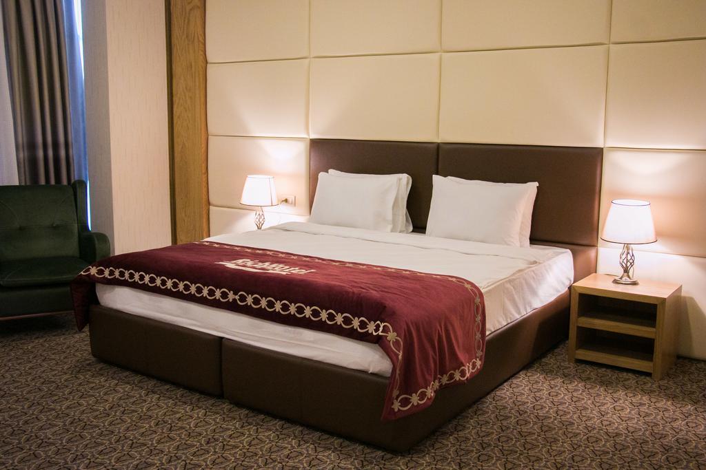 ホテル Wyndham バクー エクステリア 写真