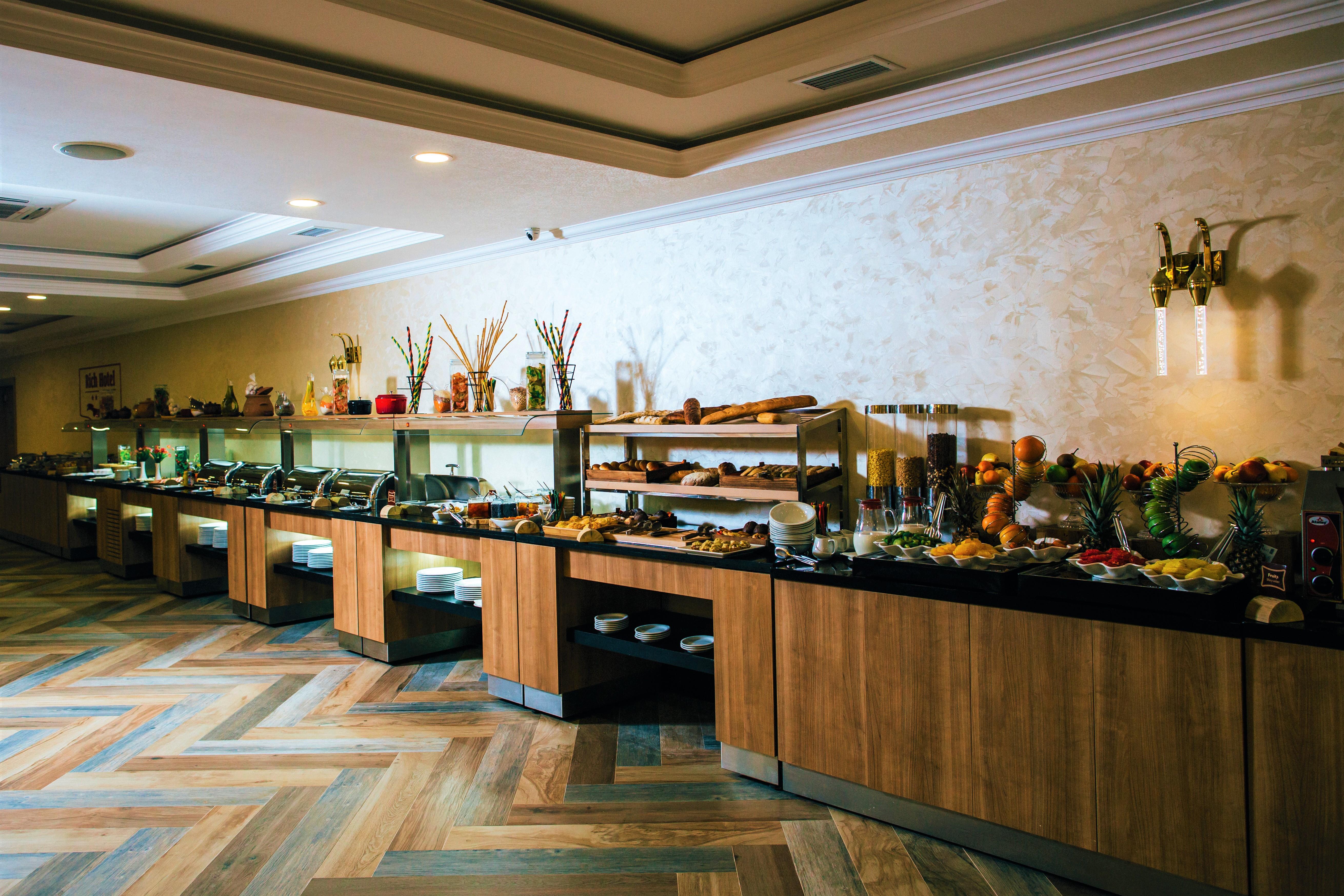 ホテル Wyndham バクー エクステリア 写真