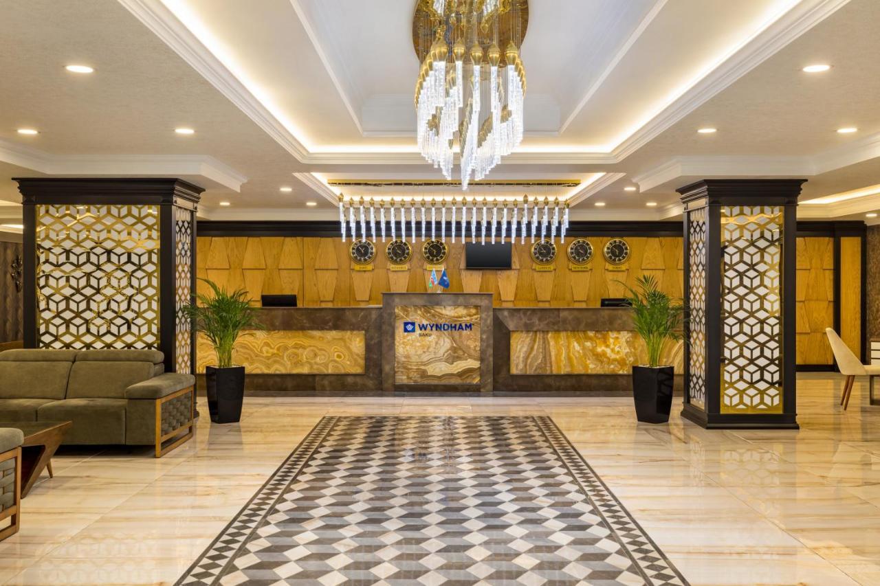 ホテル Wyndham バクー エクステリア 写真