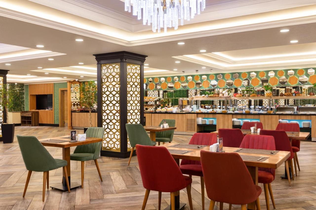ホテル Wyndham バクー エクステリア 写真