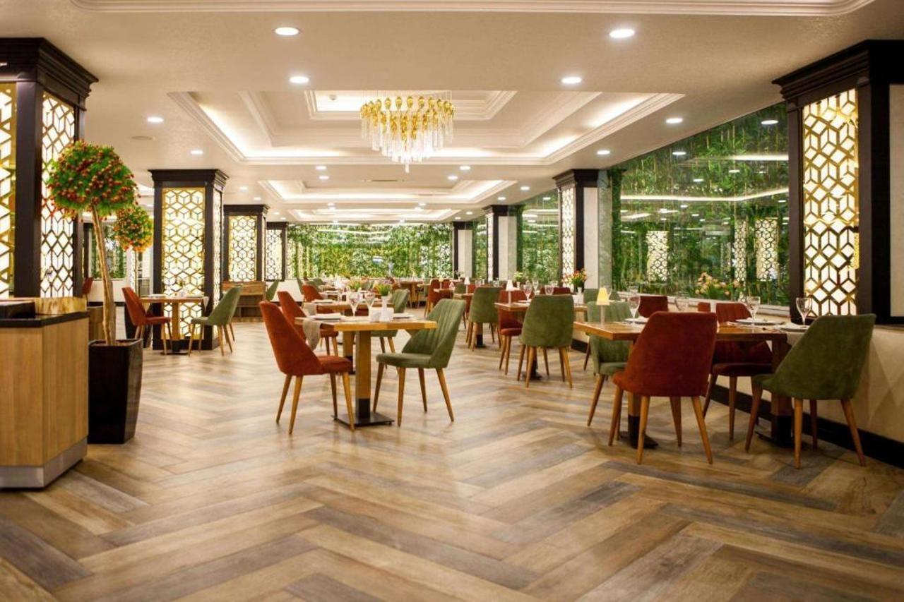 ホテル Wyndham バクー エクステリア 写真