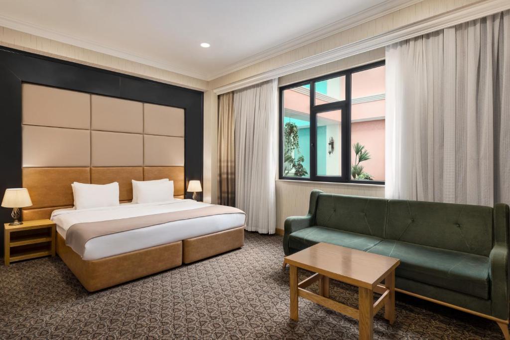 ホテル Wyndham バクー エクステリア 写真